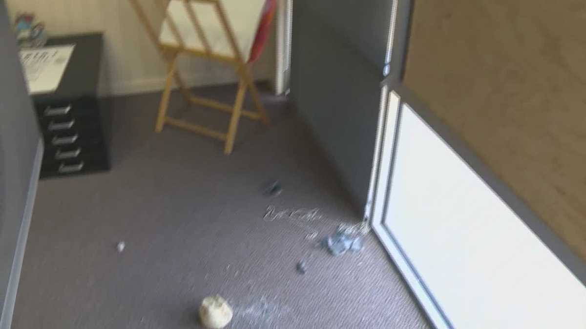 Police investigate smashed windows at East Sac businesses