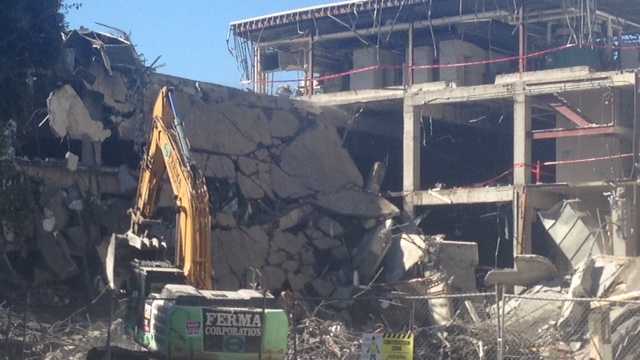 South wall comes down at Downtown Plaza. (Aug. 15, 2014)