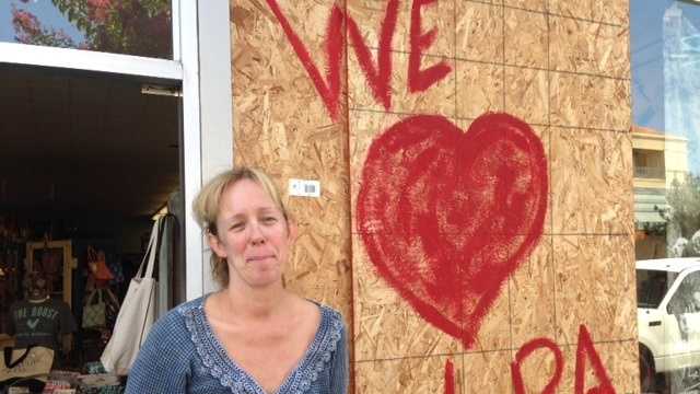 Lots of people still visited Napa stores after the quake to buy merchandise and even help store owners clean up. (Aug. 25, 2014)