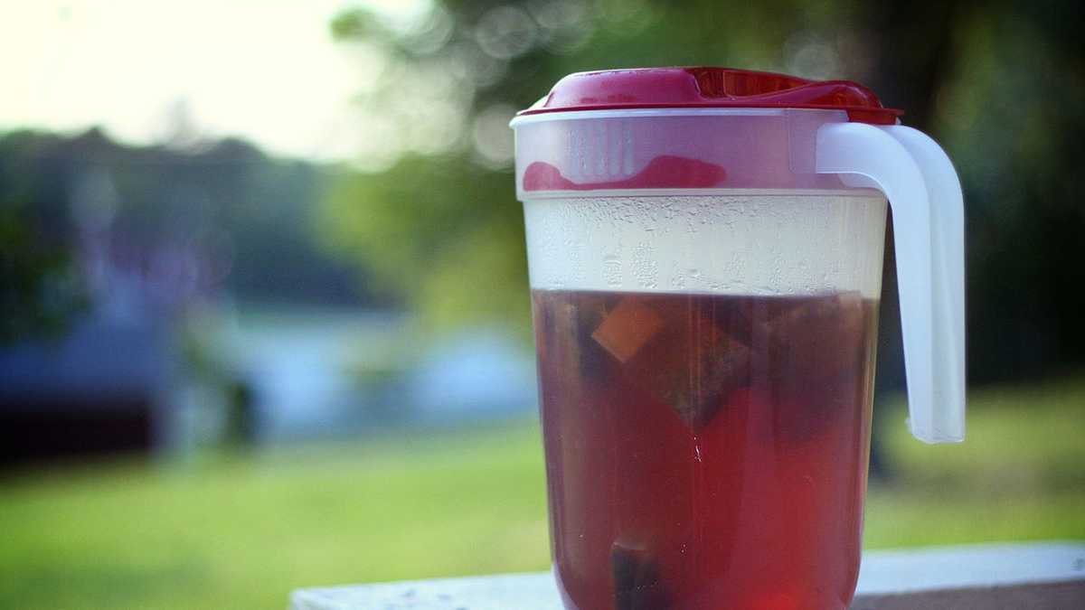 Doctors Too much iced tea caused man's kidney problems