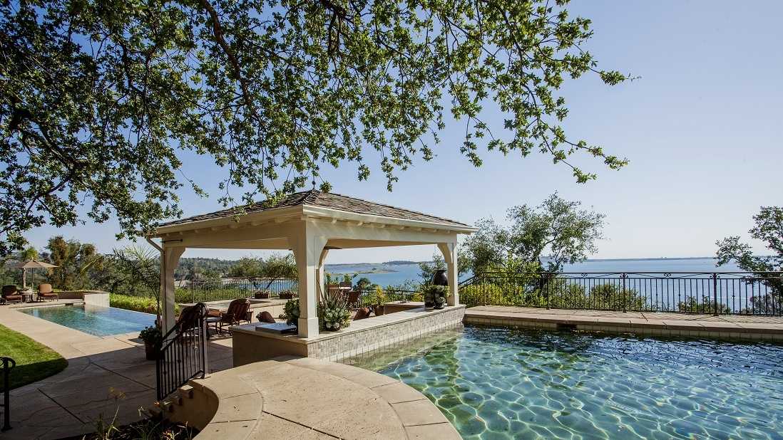 Mansion Monday Sweeping views, 2 pools in El Dorado Hills