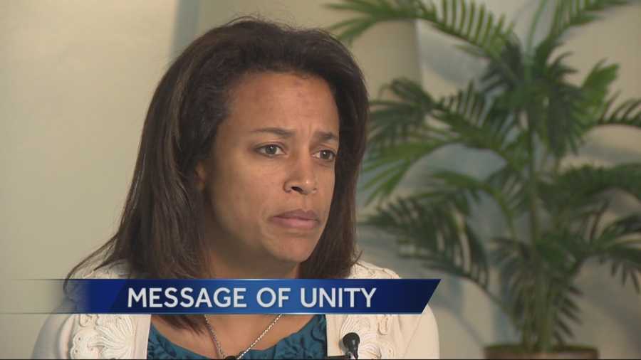 Susan Oliver, wife of slain police officer Danny Oliver, received an invitation to attend the State of the Union address and hopes to hear a message of unity from the president.