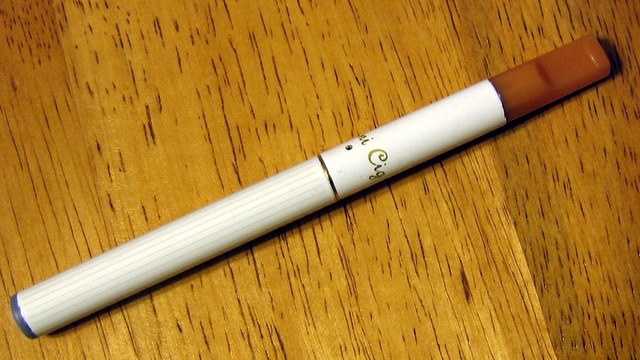Lawmakers block bill to regulate e-cigarettes