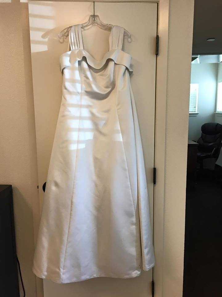 Photos: NorCal project turns wedding gowns into burial gowns
