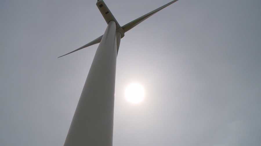 MidAmerican says it wants to add a couple more wind farms.