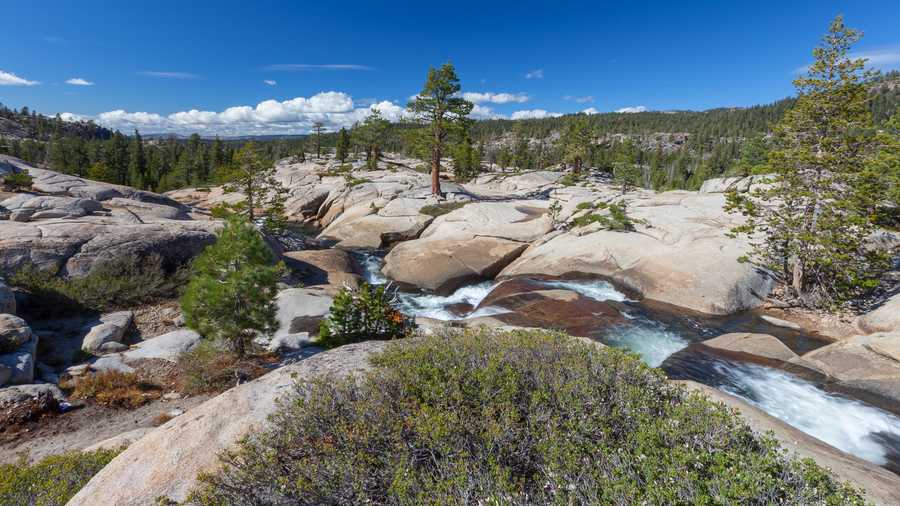 The pools are an easy hike from the Silver Lake West Campground or nearby Highway 88.