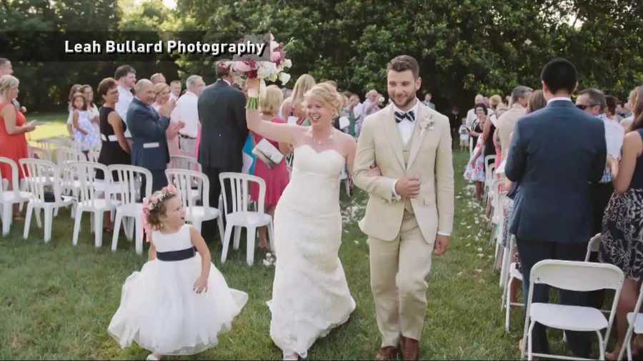 A 4-year-old flower girl stole the show at a Tennessee wedding when she kissed the ring bearer.