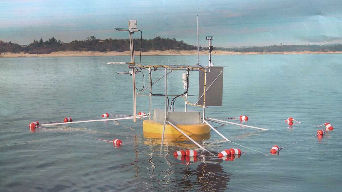 Folsom Lake buoy measures water lost to air