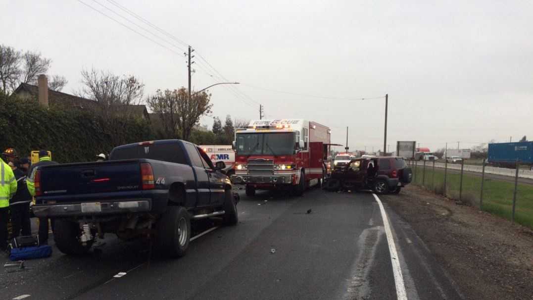 2 killed, child injured in Modesto crash