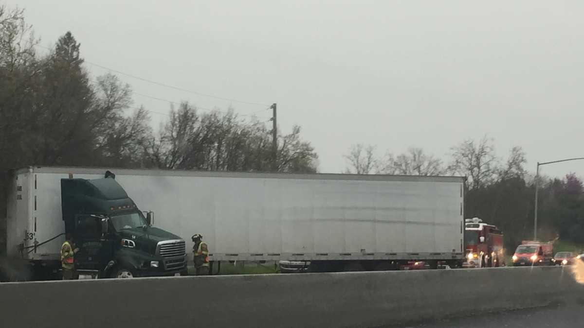 Jackknifed big rig cleared from NB I-5