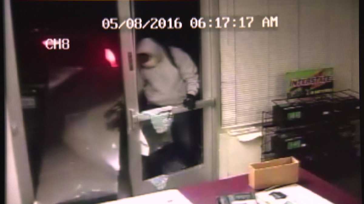 PHOTOS Elk Grove gun shops targeted by thieves