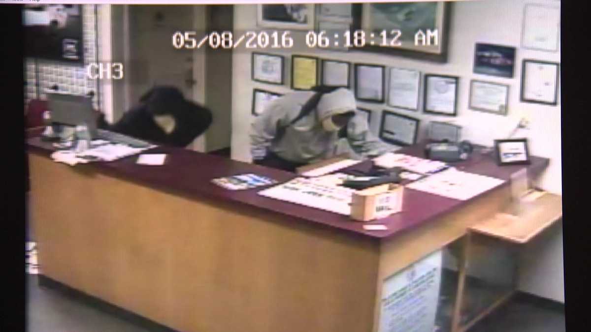 PHOTOS Elk Grove gun shops targeted by thieves