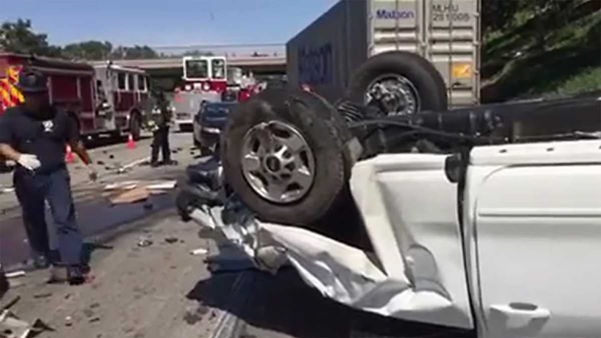 Several people hurt in Stockton crash involving big rig