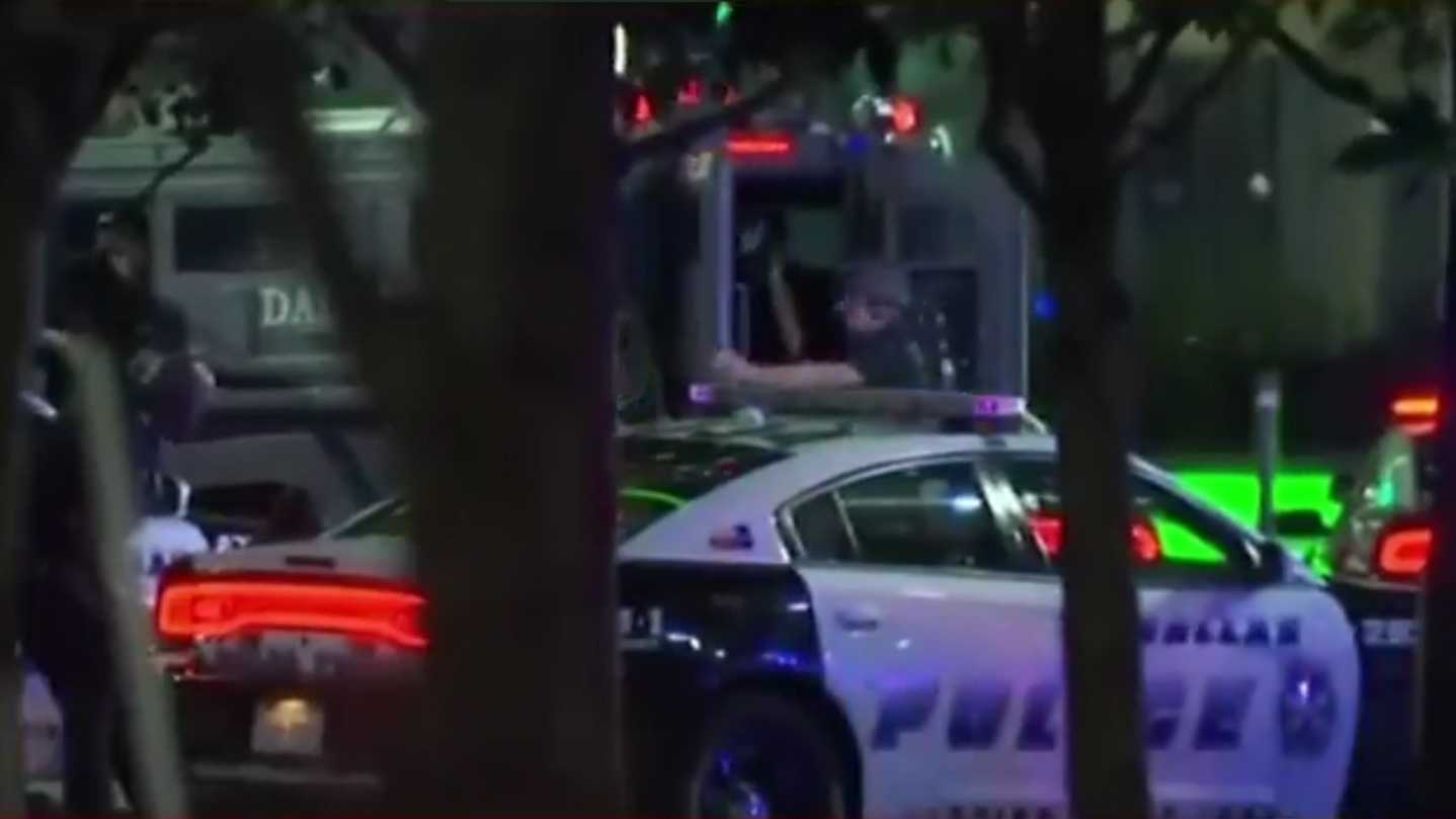 Dallas Police: 5 Officers Killed After Snipers Opened Fire