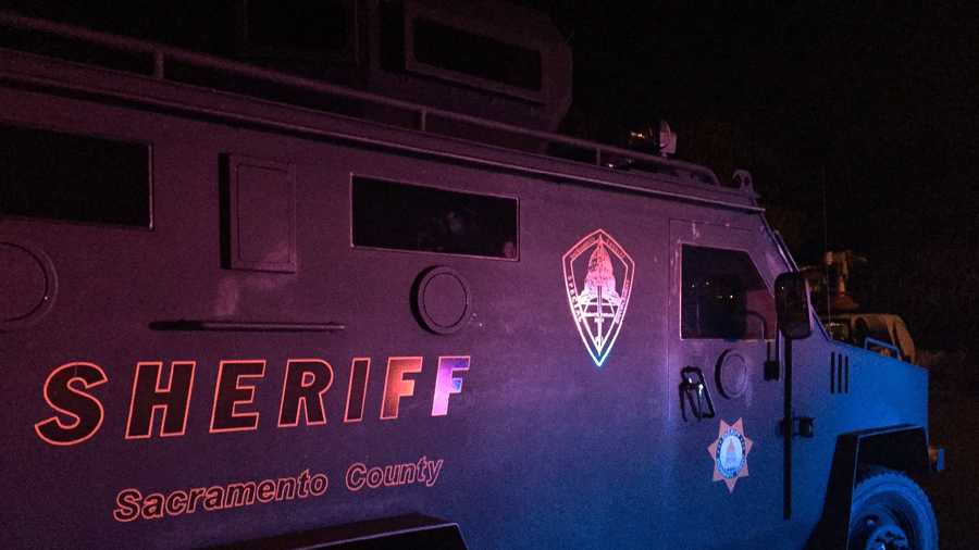 SWAT with the Sacramento County Sheriff's Department arrives at the scene of a standoff in south Sacramento on Wednesday, Sept. 7, 2016.