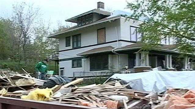 Tornado recovery efforts continue in Thurman