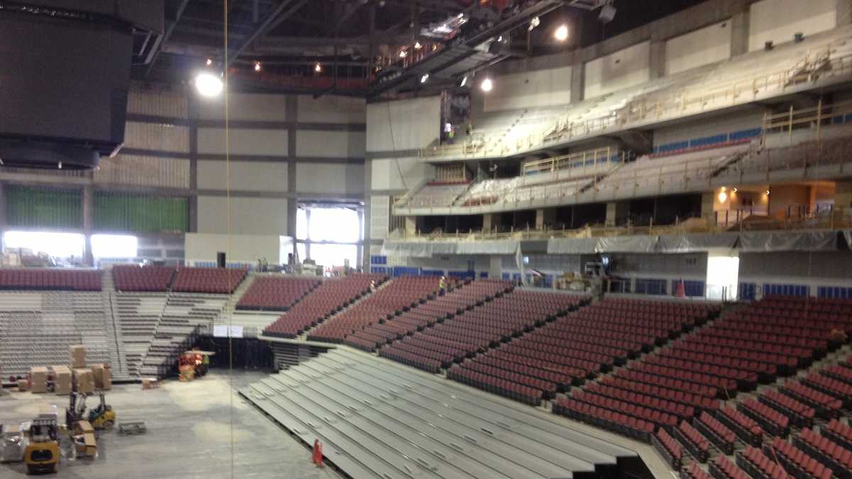 Inside look to Pinnacle Bank Arena construction