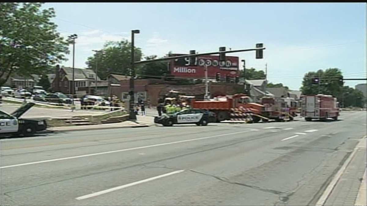 Intersection at Leavenworth and 42nd streets in Omaha remains closed