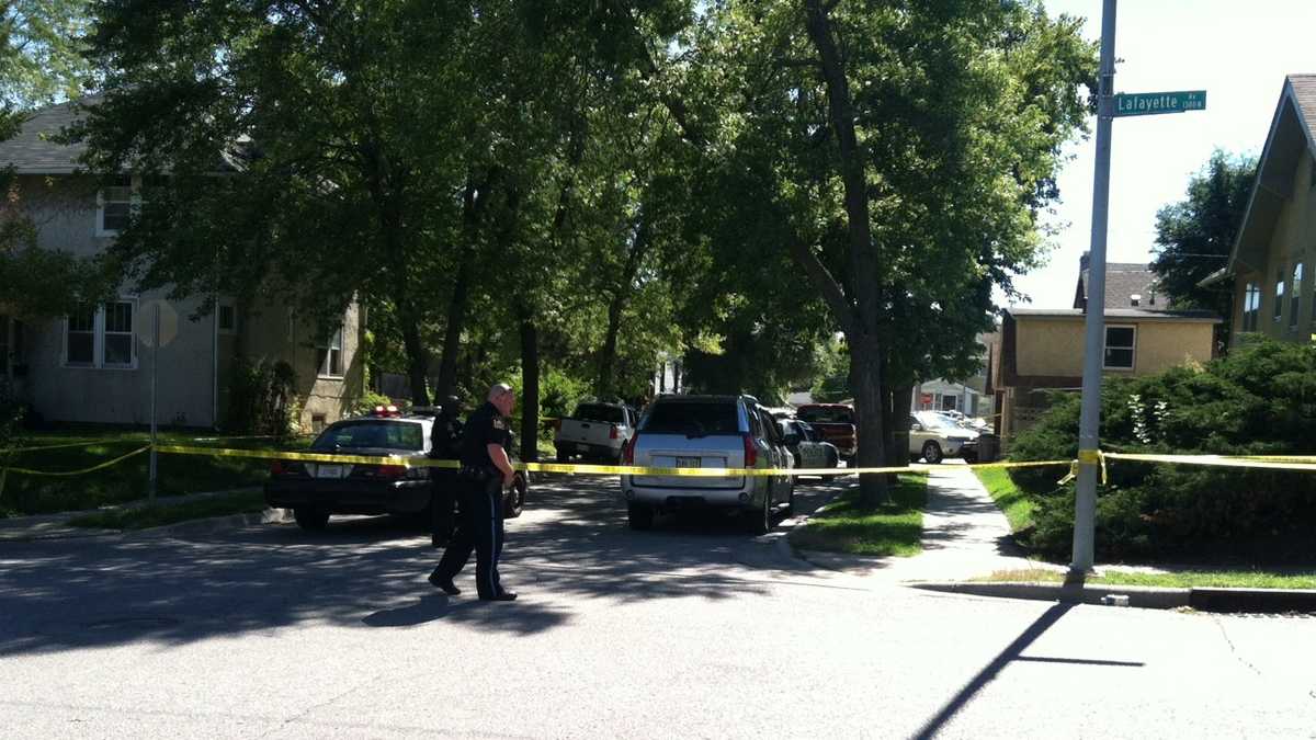 Police investigate shooting near 33rd, Hamilton
