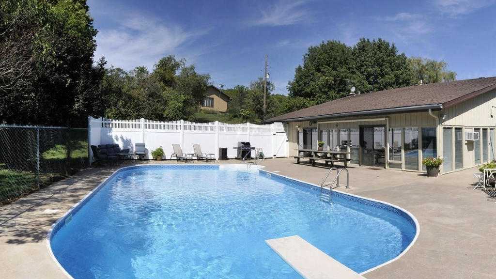 Ponca Hills home listed at 1.3 million