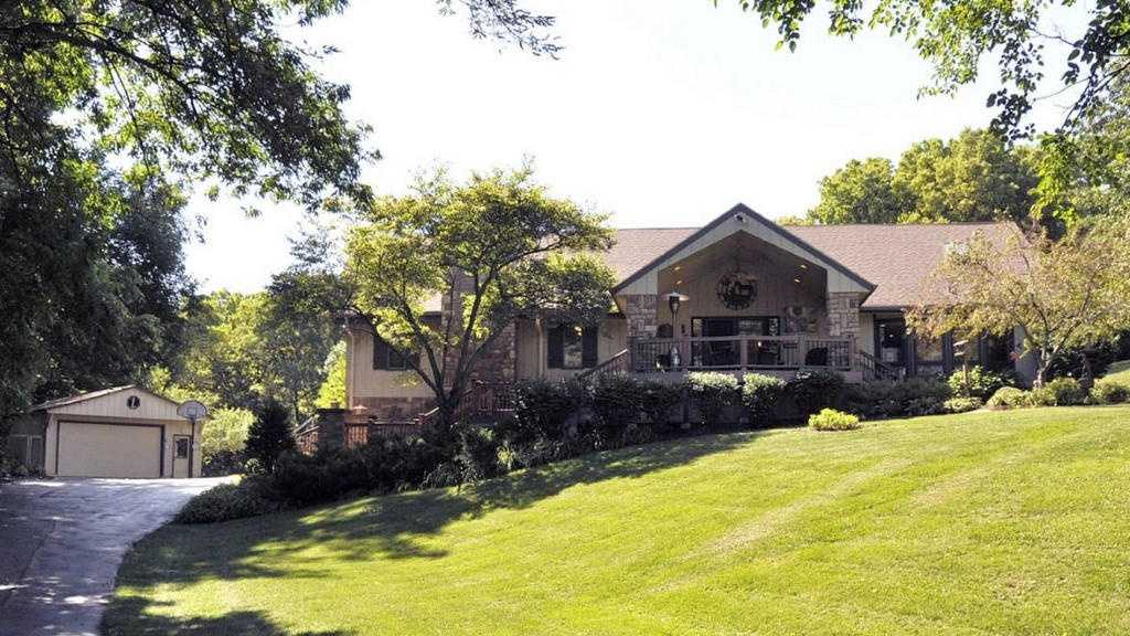 Ponca Hills home listed at 1.3 million