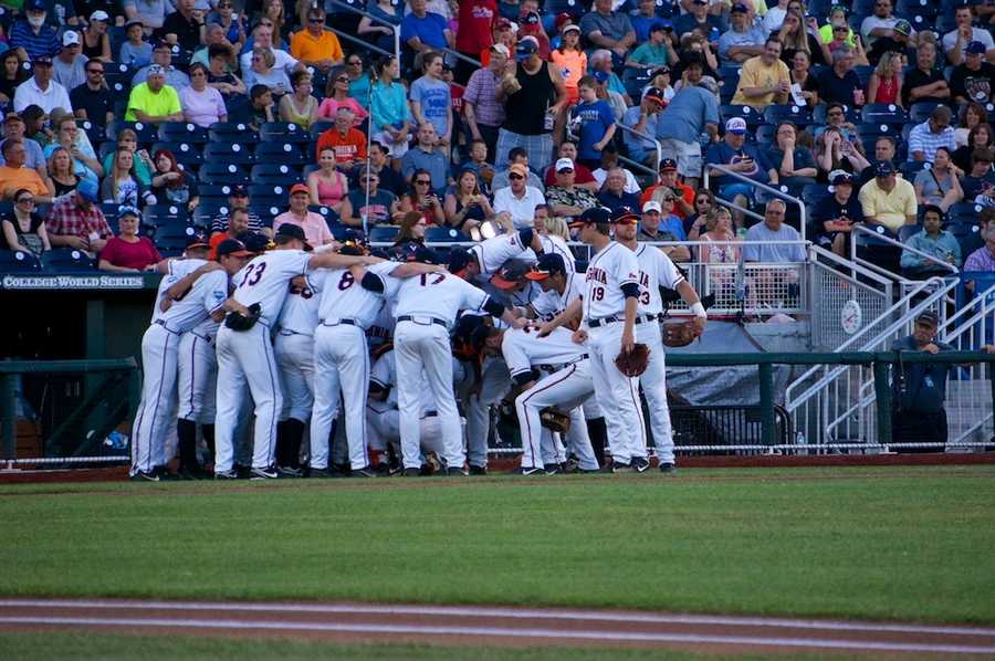 Photos CWS Finals Game 1