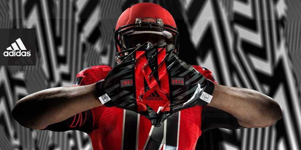 Photos: Huskers Unveil Alternate Uniform