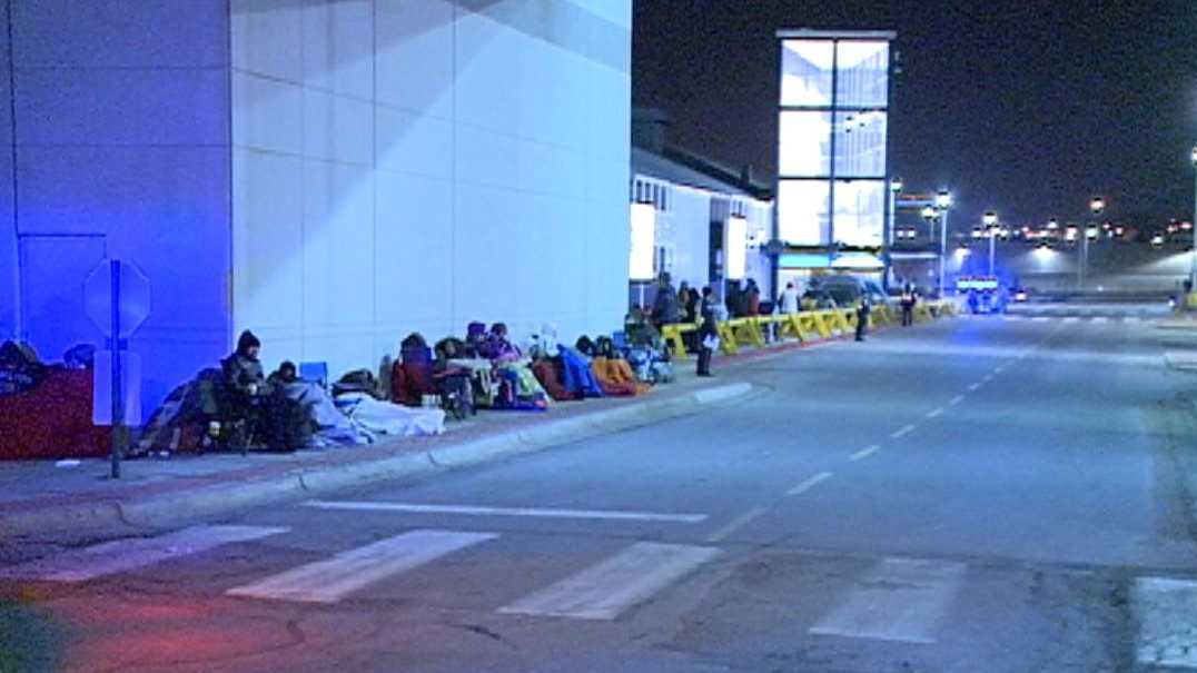 Nebraska Furniture Mart sees huge turnout for Black Friday event