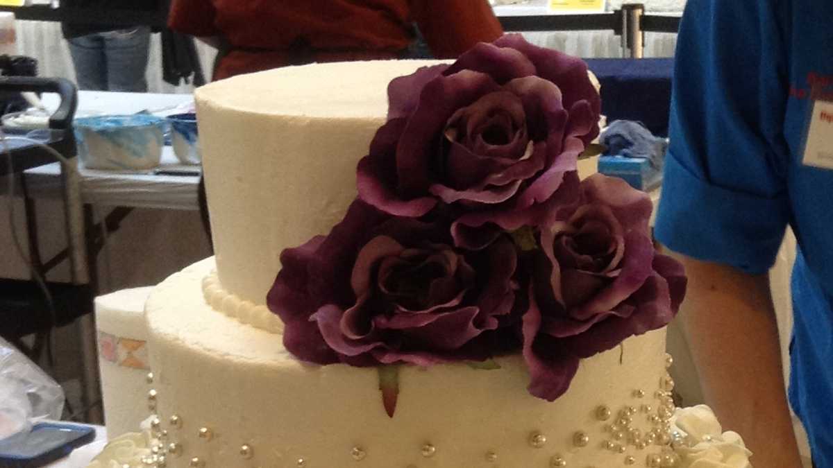 Photos HyVee cake decorators compete in Omaha
