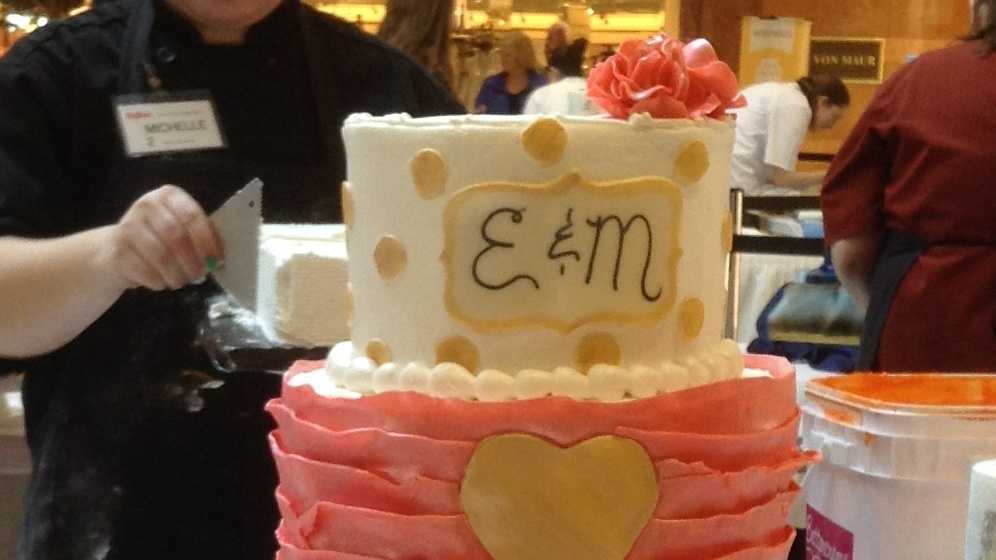Photos HyVee cake decorators compete in Omaha