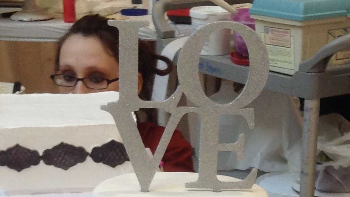 Photos HyVee cake decorators compete in Omaha