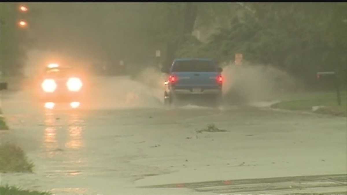 Strong winds, severe weather rip through eastern Nebraska