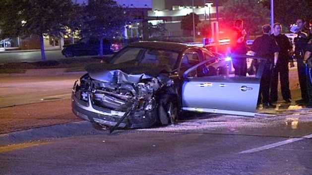 Woman Seriously Hurt In Crash Near 72nd And Pacific