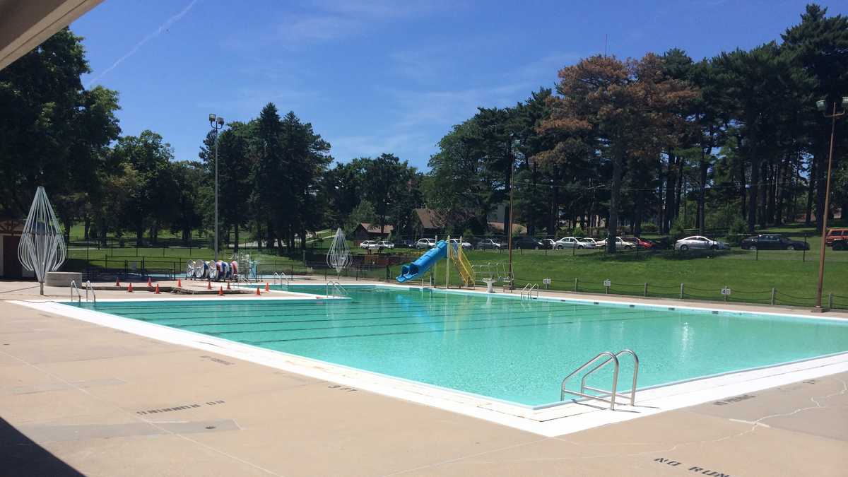 Elmwood Park Pool expected to open this weekend