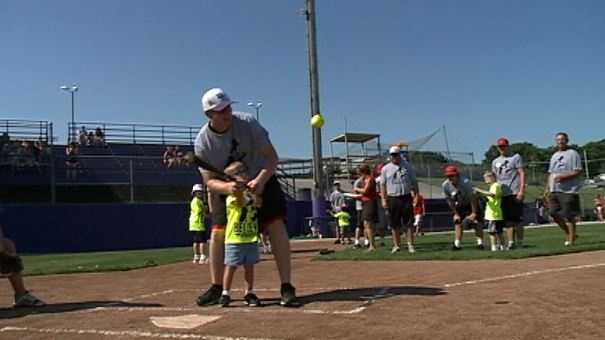 Children with Down Syndrome team up with Bellevue high school baseball ...