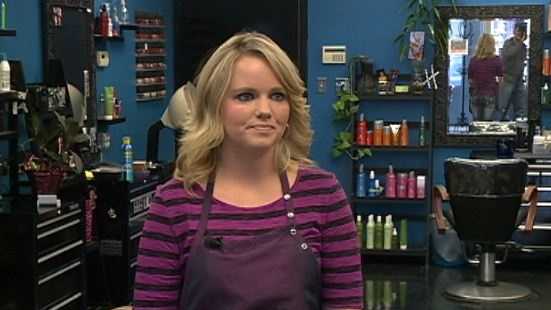 Lincoln Hair Stylist Saves Woman S Life After She Loses