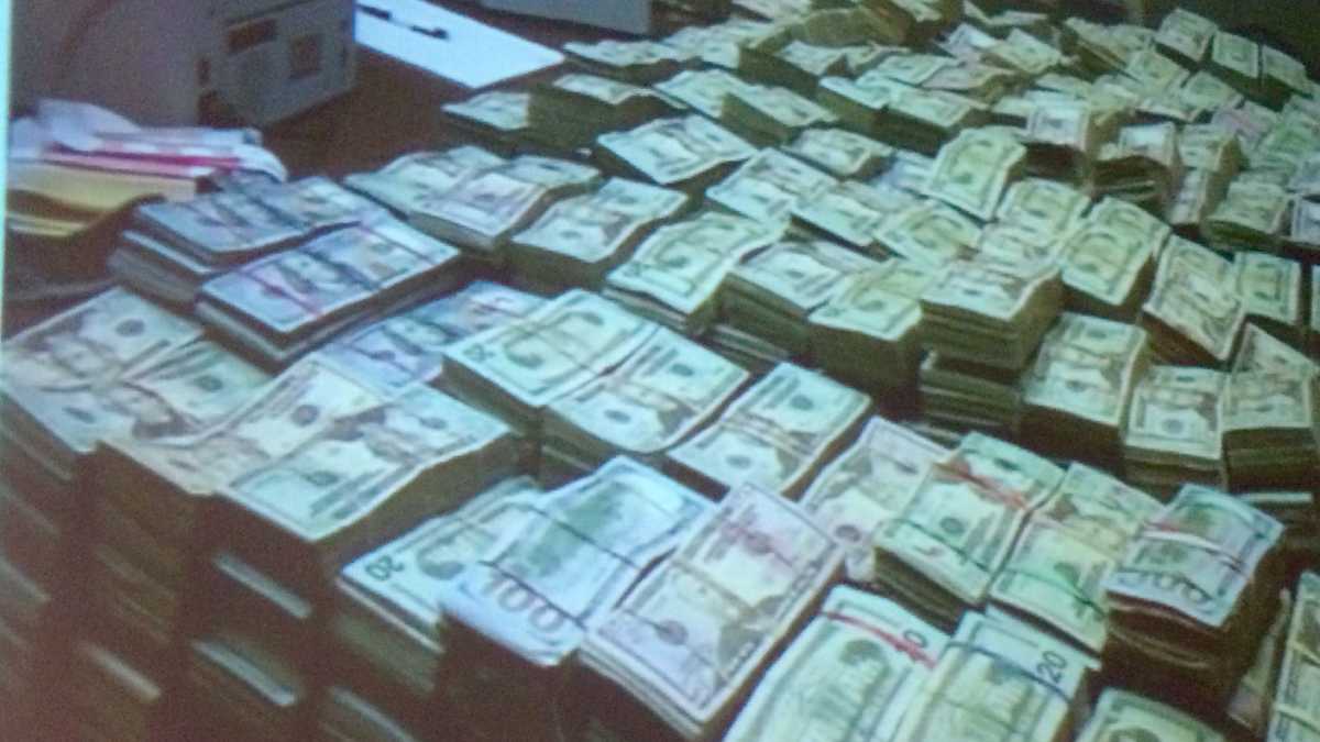 $2.4 million in suspected drug money seized during traffic stop on I-80