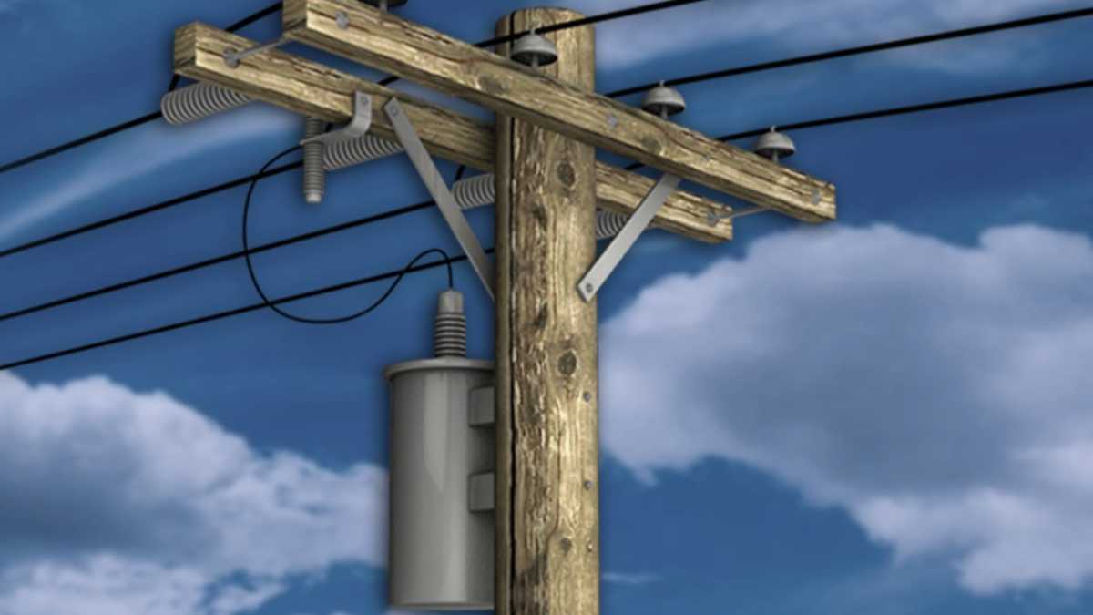 Power restored to thousands after brief outage Monday morning