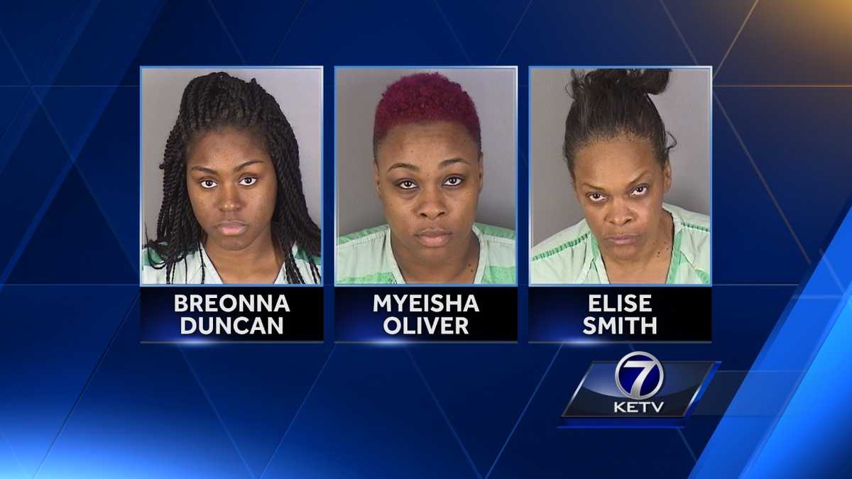 Trio arrested in outlet mall shoplifting spree