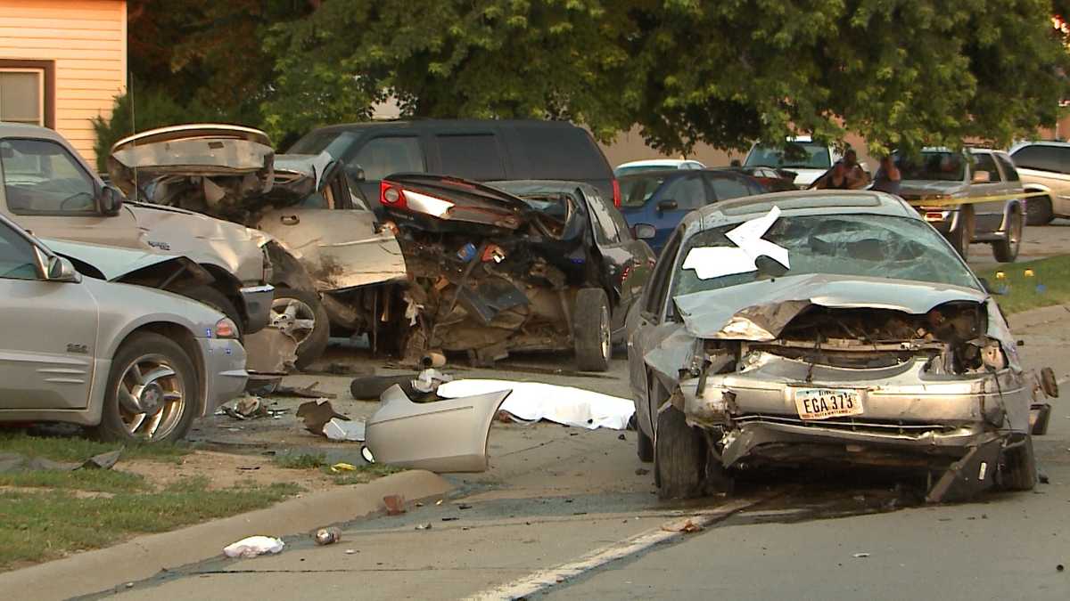 Council Bluffs man ejected, killed after crashing into police cruiser ...