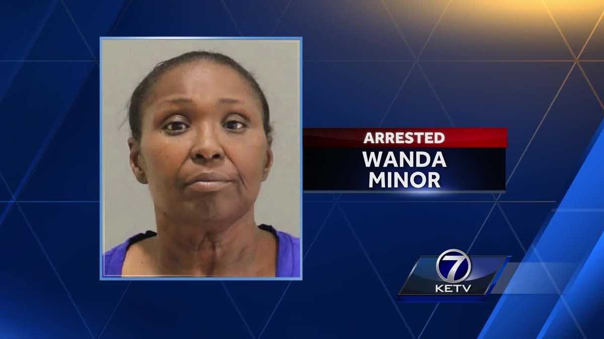 Wanda Minor accused of picking-up prisoner who escaped in Lincoln