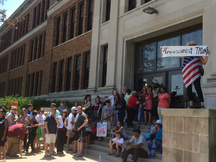 PHOTOS Hillary Clinton comes to Omaha