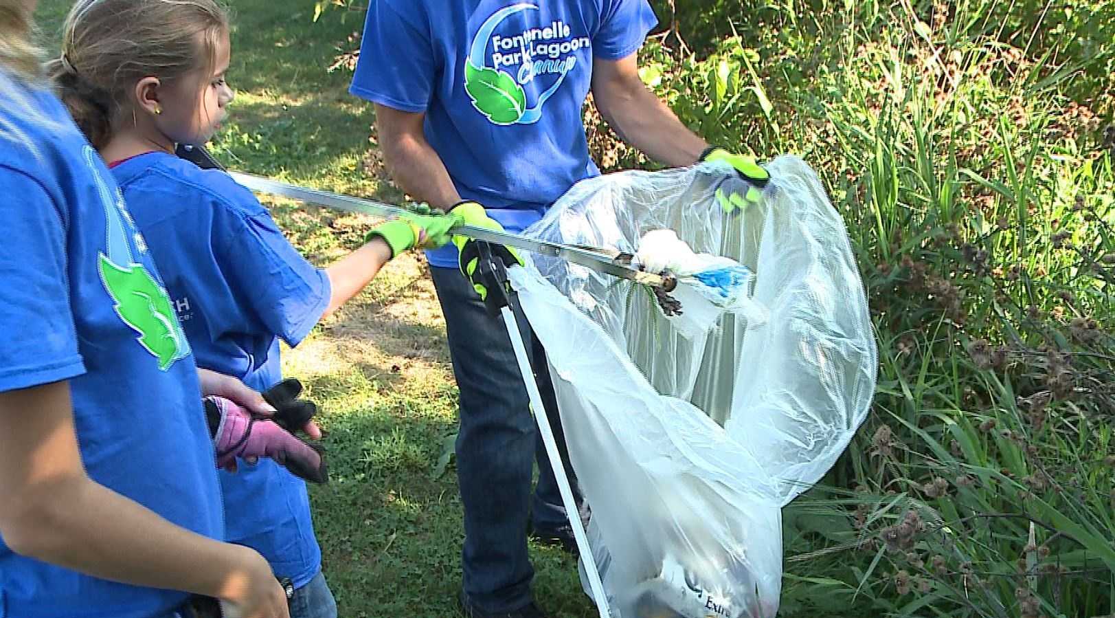 Volunteers Improve Community Through International Clean Up Day