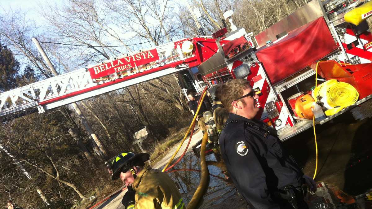 Images House fire in Bella Vista