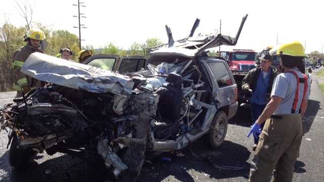 2 injured after semi-truck collides with SUV, explodes