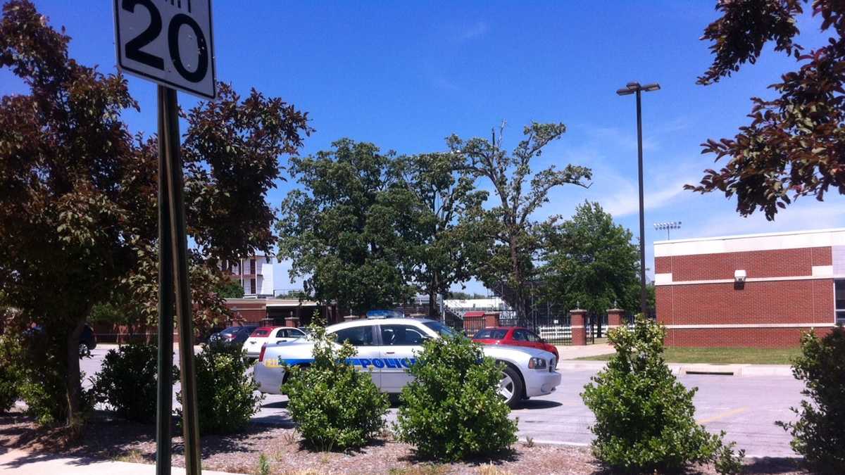 Police: Springdale man arrested after pulling gun on auto parts store ...