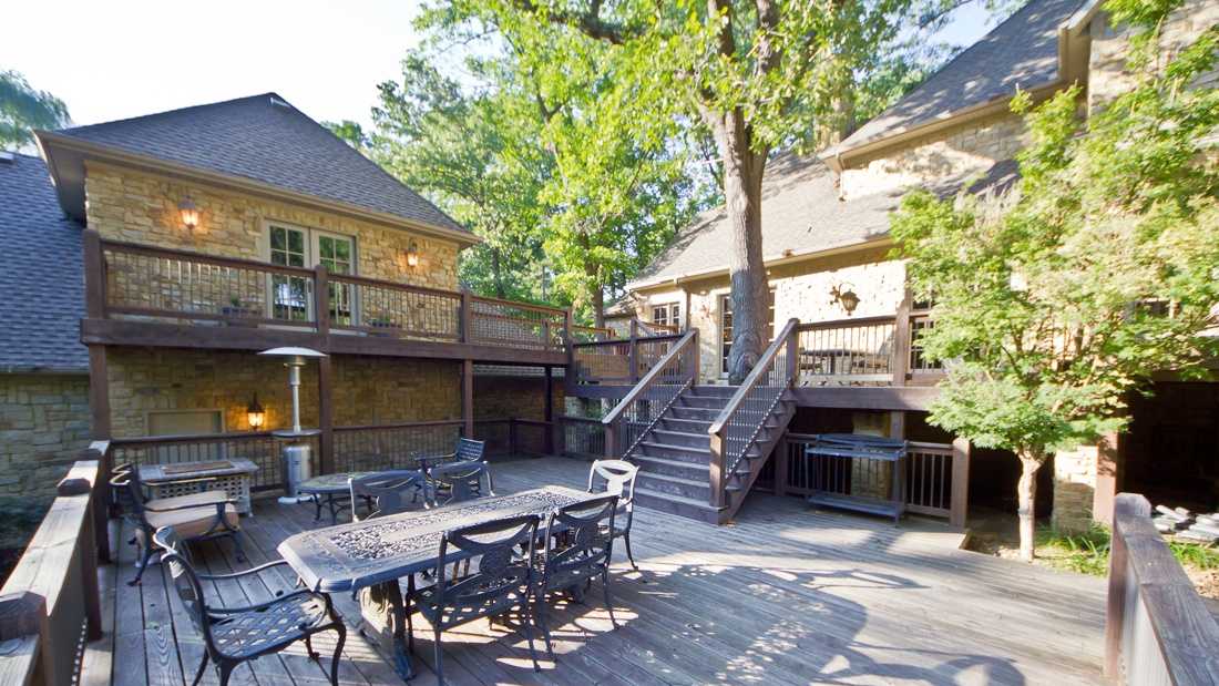 Mansion Mondays Tour this 1.8M downtown Bentonville home