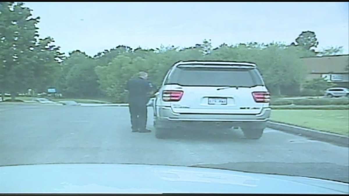 Dash cam video shows arrest of suspected drunken driver
