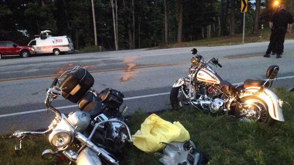 One killed in motorcycle crash in Benton County