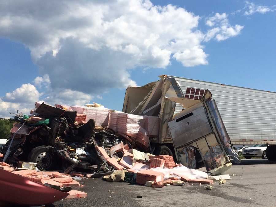 IMAGES Semis, cars involved in major crash at Hwy 71 in Bella Vista